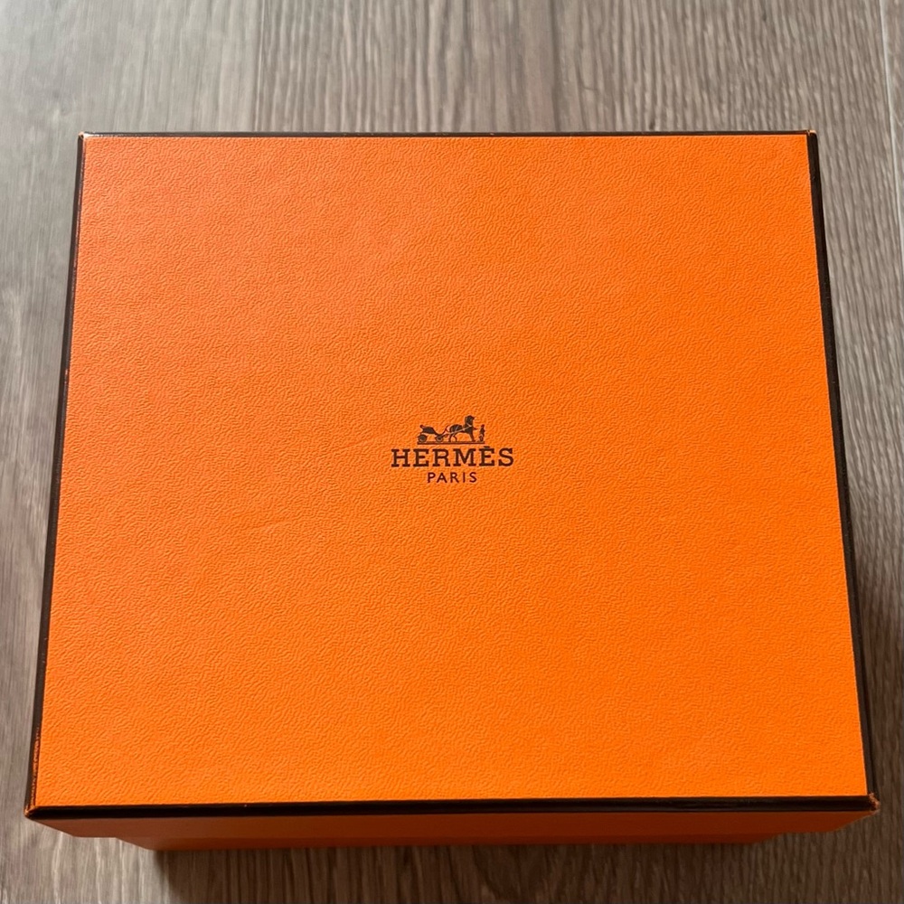 Hermes Box (BB42)